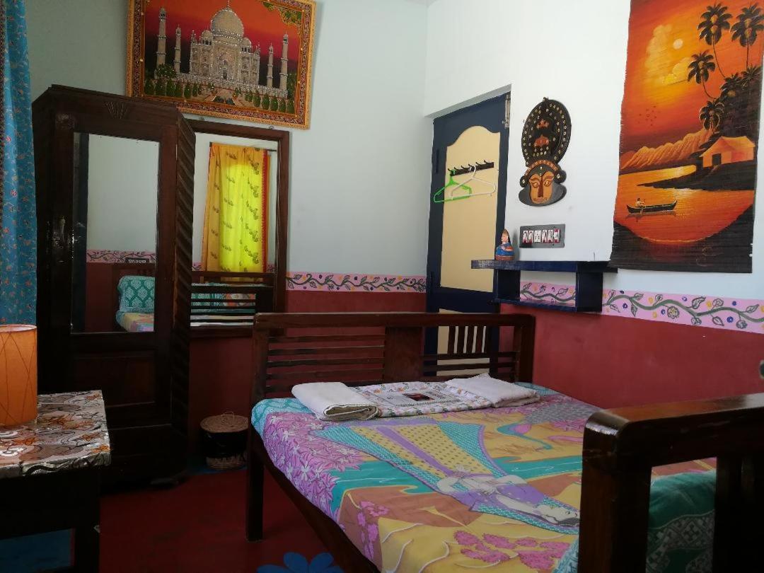 Swades Guest House Pondicherry Eksteriør bilde